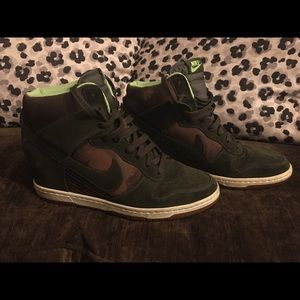 Lot - Vince & Nike Sneakers Size 11